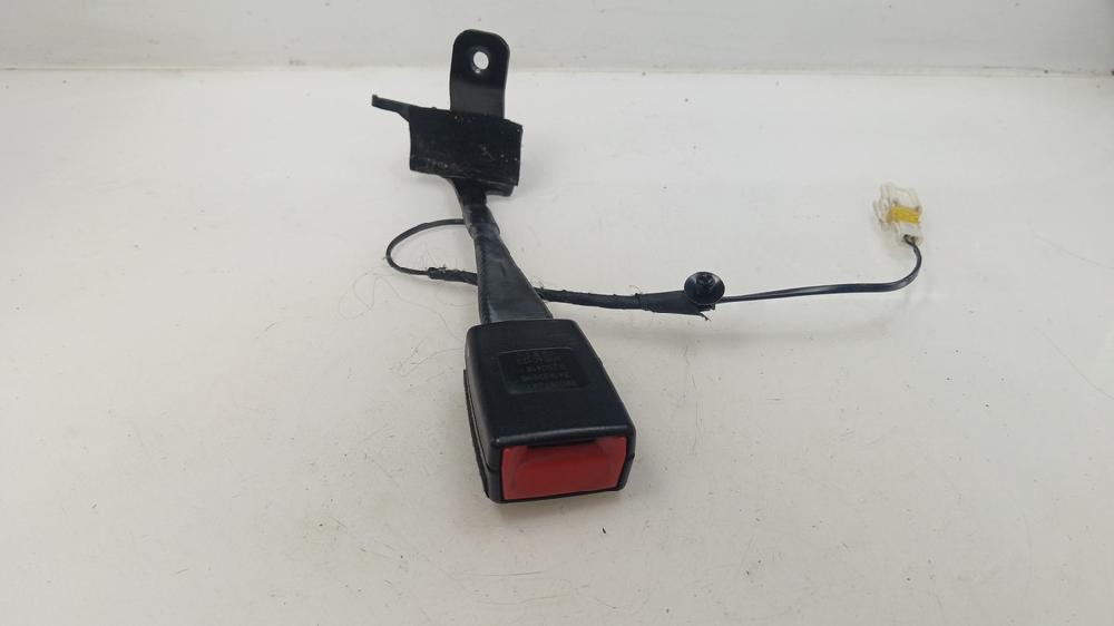 ANCLAJE CINTURON DELANTERO IZQUIERDO CITROEN C4 CACTUS 1.2 MT 110CV | 81KW