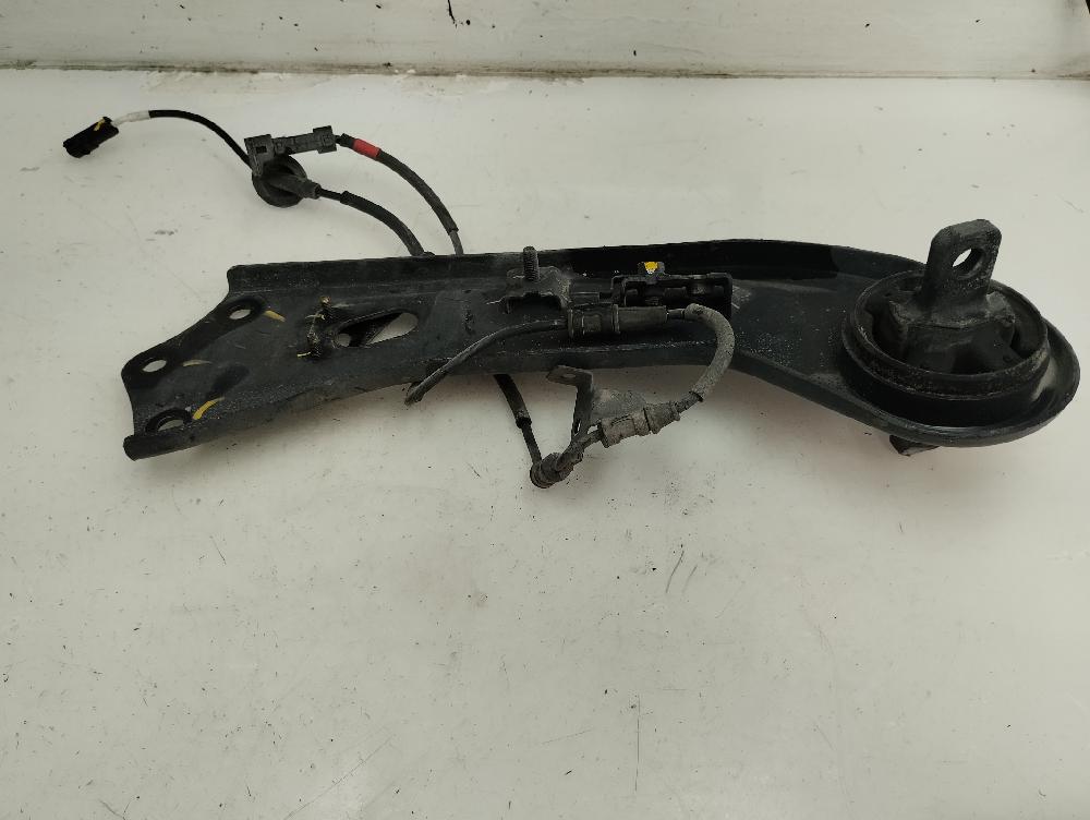 BRAZO SUSPENSION INFERIOR TRASERO DERECHO HYUNDAI TUCSON 1.6 MT 132CV