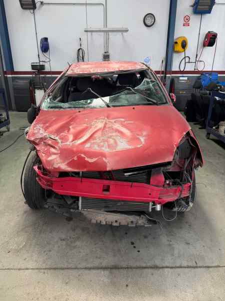 PILOTO TRASERO DERECHO RENAULT CLIO 1.2 MT 75CV