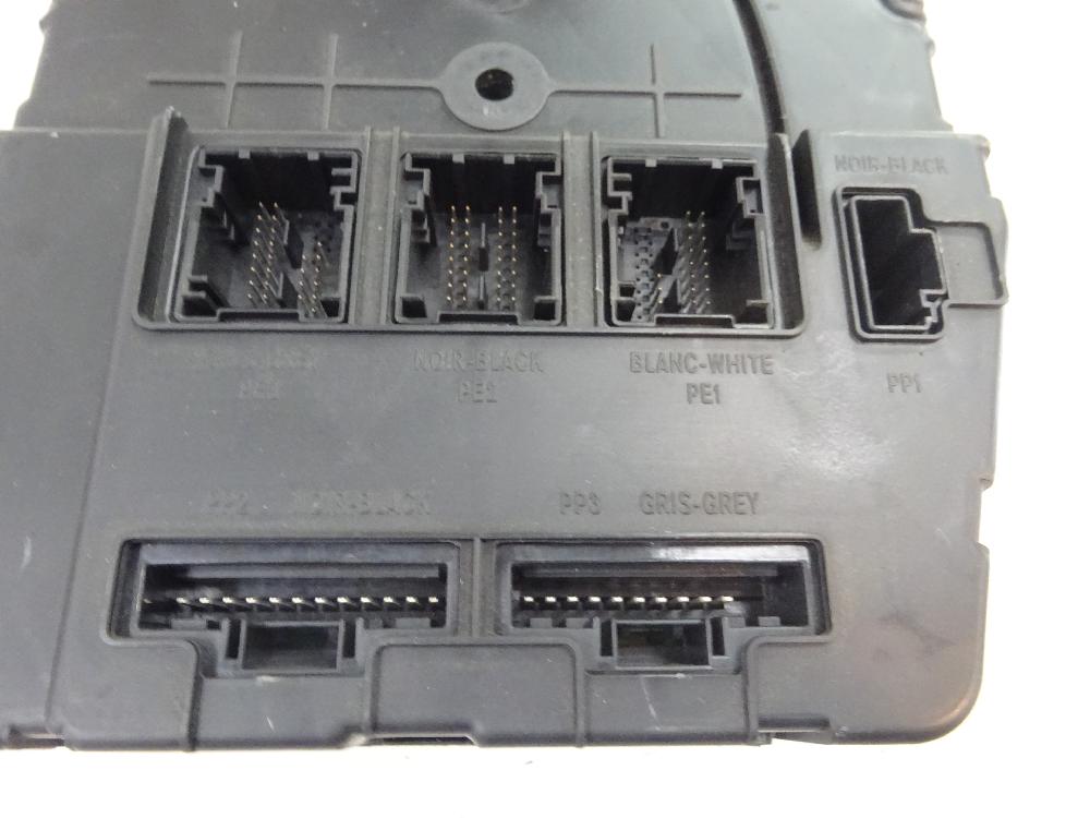 CAJA RELES FUSIBLES RENAULT MEGANE 2007 1.9 DCI MT 130CV | 96KW