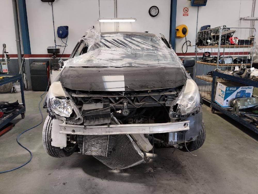 CAJA RELES FUSIBLES RENAULT CLIO 2009 1.2 MT 101CV | 74KW