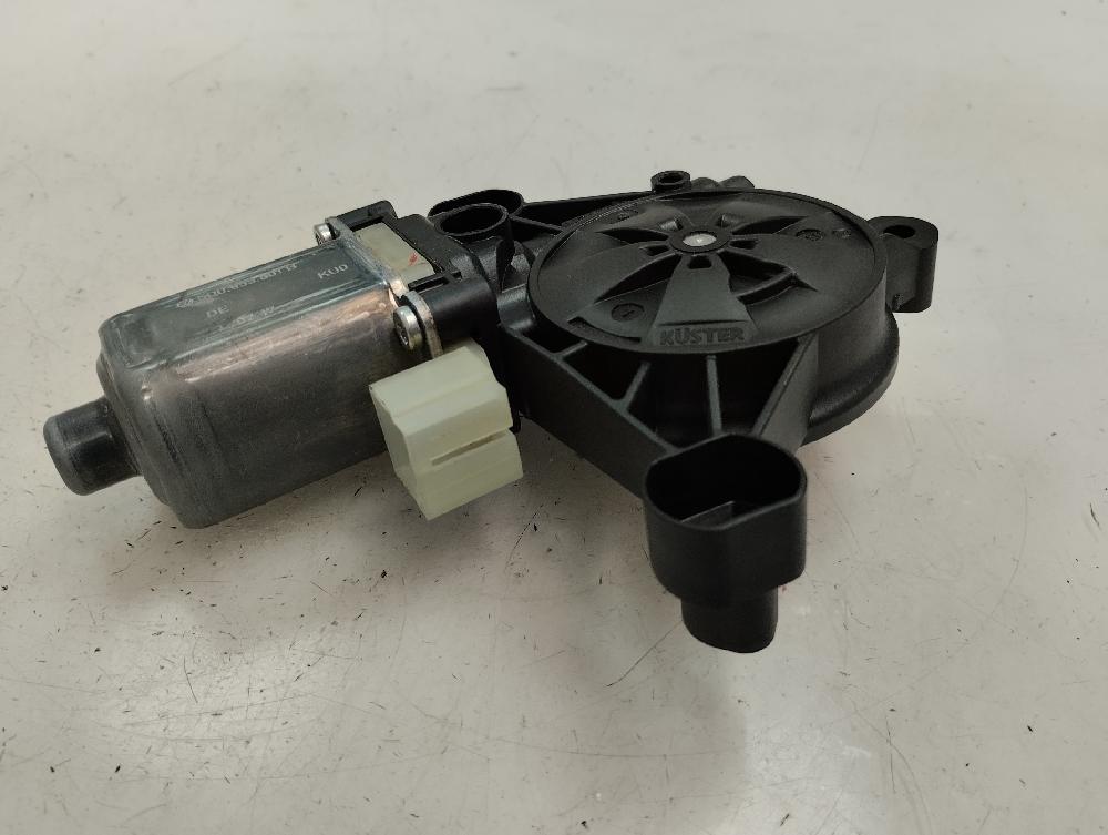MOTOR ELEVALUNAS DELANTERO DERECHO AUDI A3 1.5 MT 150CV | 110KW