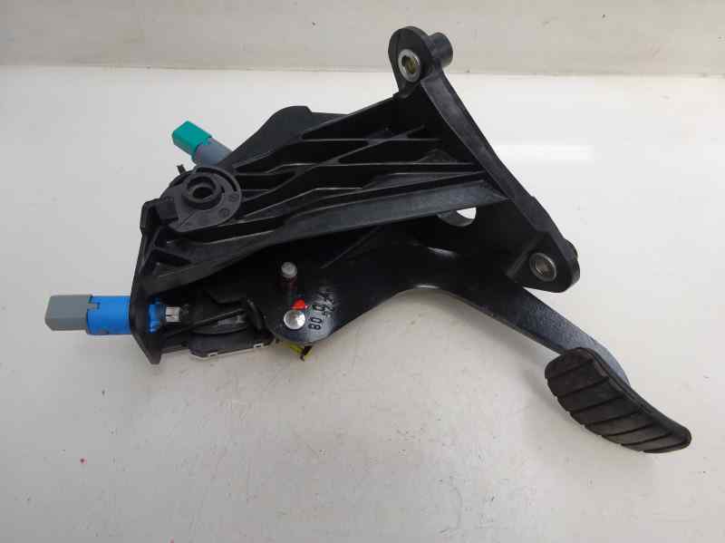 PEDAL EMBRAGUE RENAULT LAGUNA 2.0 DCI MT 150CV