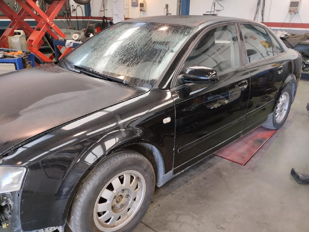 PUERTA DELANTERA DERECHA AUDI A4 2002 1.9 TDI 6MT 130CV