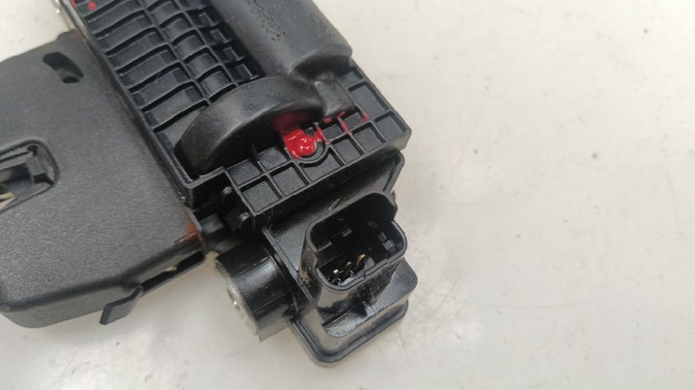 CERRADURA MALETERO PORTON PEUGEOT 208 1.2 VTI ETG 82CV