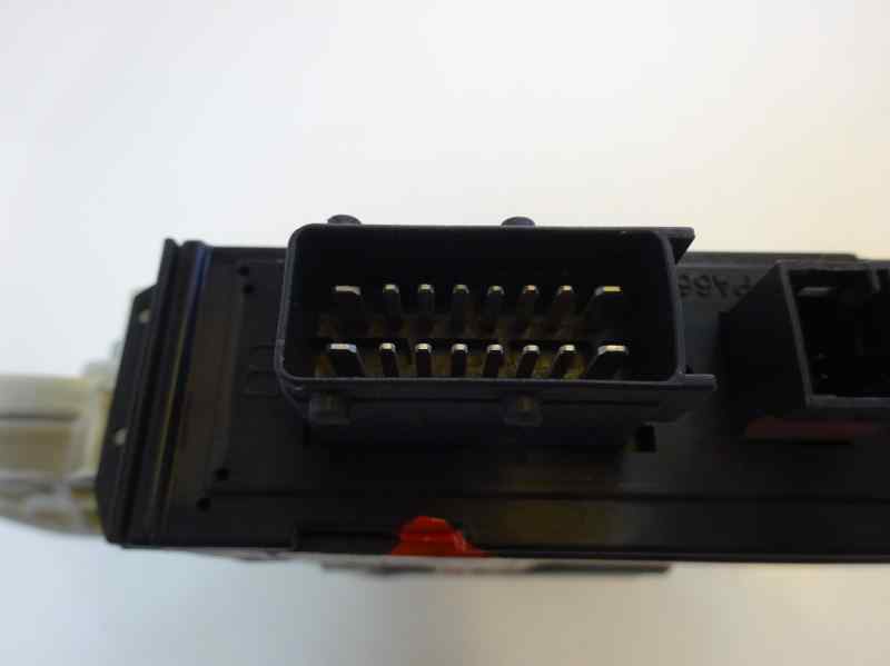 MOTOR ELEVALUNAS DELANTERO DERECHO CITROEN C5 2.2 HDI MT 133CV