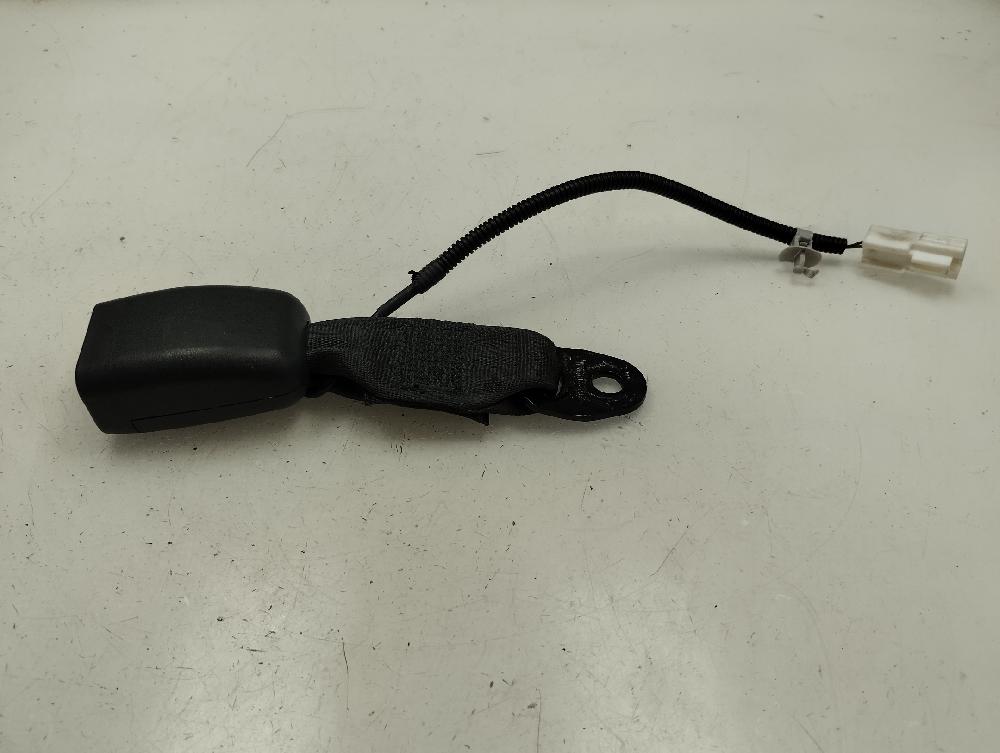 ANCLAJE CINTURON TRASERO DERECHO HYUNDAI IX20 1.4 MT BLUE 90CV