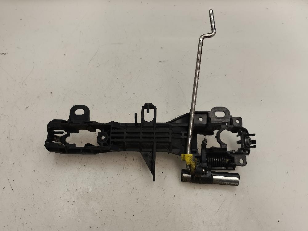 SOPORTE MANETA EXTERIOR DELANTERA IZQUIERDA TOYOTA YARIS 1.5 MT 106CV