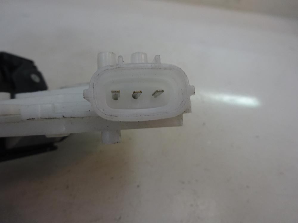 CERRADURA MALETERO PORTON TOYOTA YARIS 1.0 MT 69CV