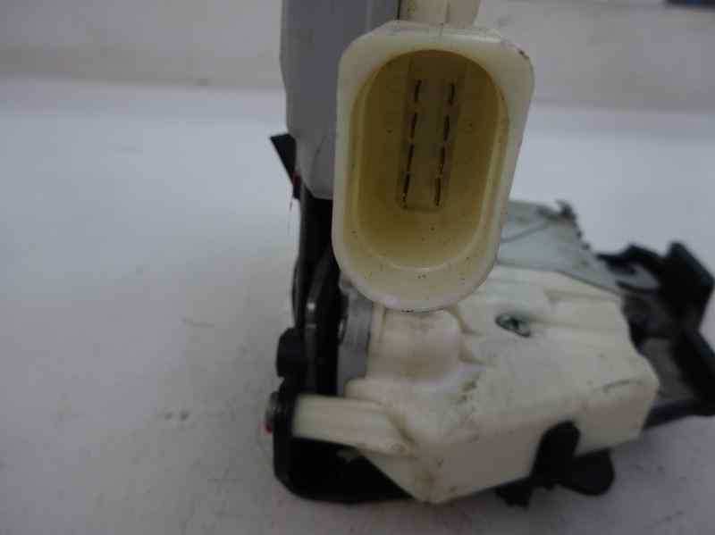 CERRADURA PUERTA TRASERA IZQUIERDA AUDI A4 2.0 TDI MT 140CV | 103KW