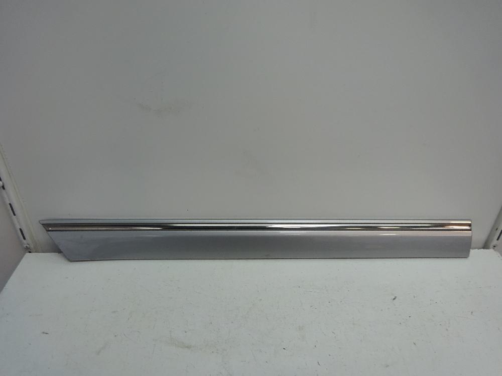 MOLDURA MERCEDES BENZ CLASE C 2000 2.7 C 270 CDI AT 170CV