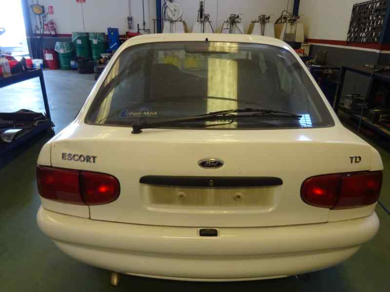 RETROVISOR DERECHO FORD ESCORT 1998 1.8 MT 70CV | 51KW