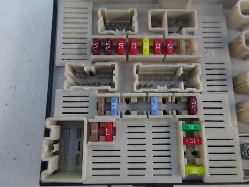 CAJA RELES FUSIBLES RENAULT MEGANE 2006 1.6 MT 90CV | 66KW