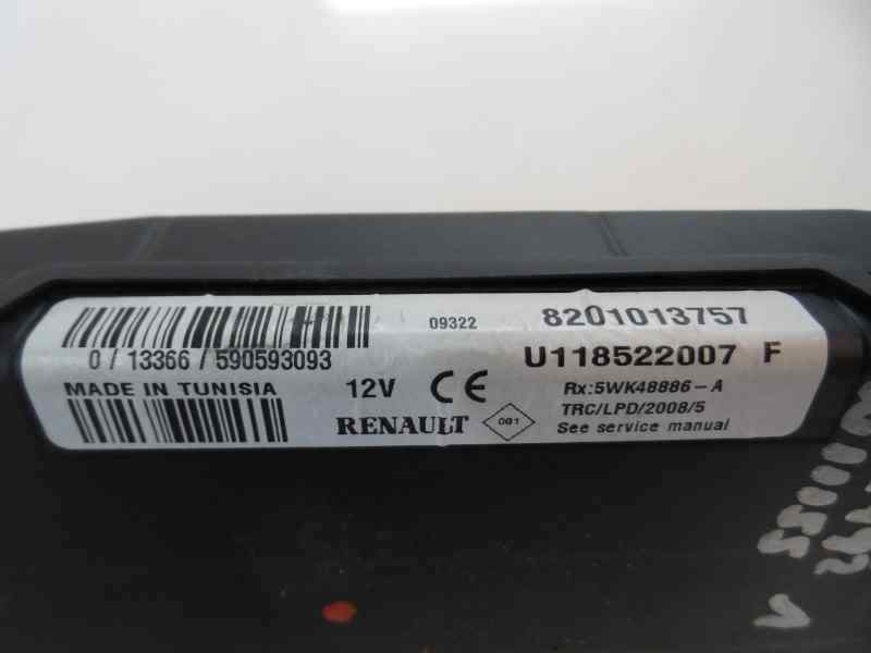 CAJA RELES FUSIBLES DACIA SANDERO 1.5 DCI MT 68CV