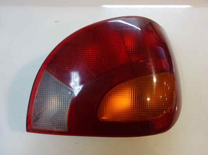 PILOTO TRASERO DERECHO FORD FIESTA 1.3 MT 60CV | 44KW