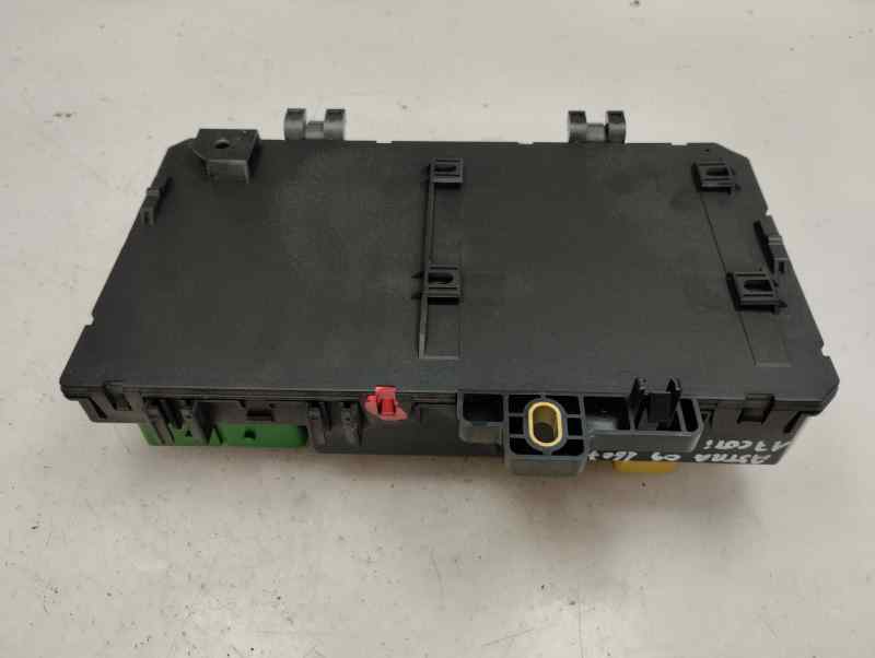 CAJA RELES FUSIBLES OPEL ASTRA 2009 1.7 CDTI ECOFLEX MT 110CV