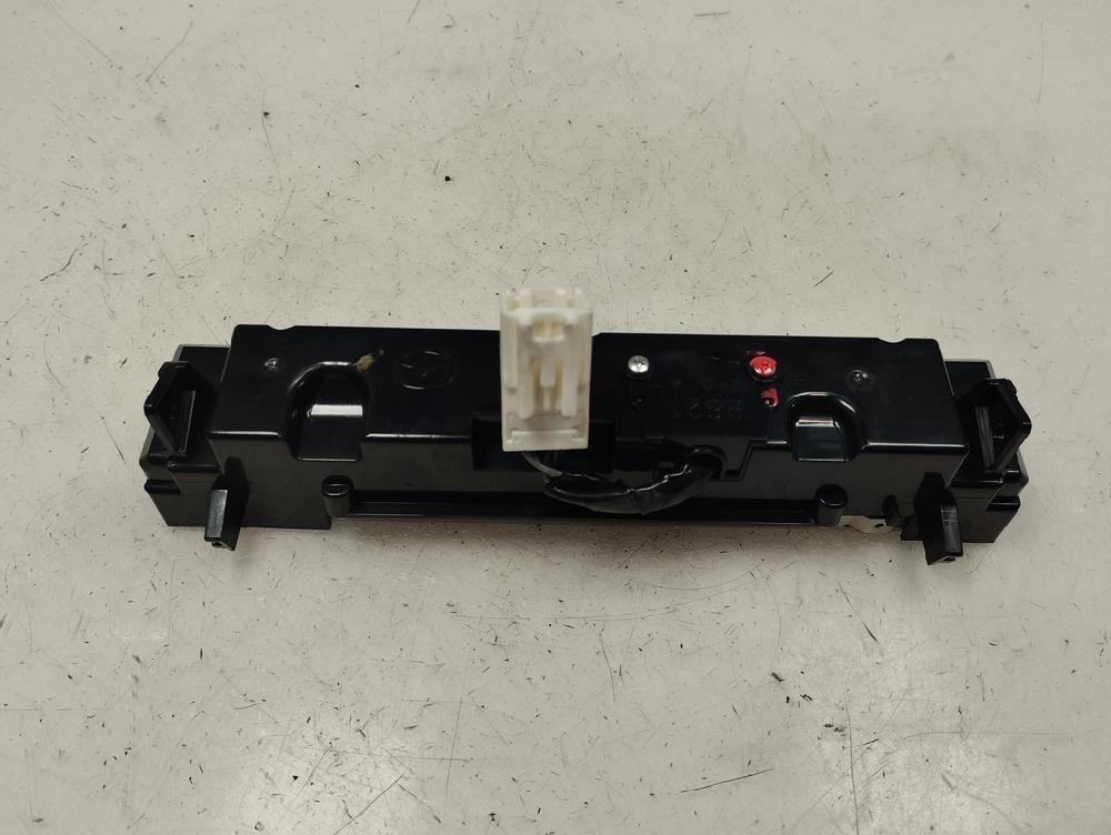 PANTALLA MULTIFUNCION MAZDA 3 1.6 CITD MT 109CV