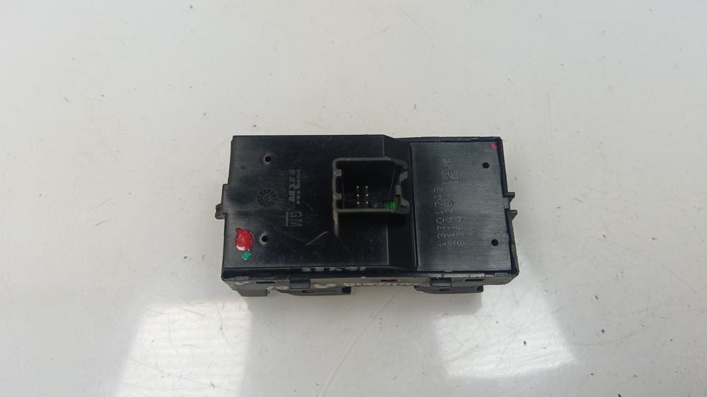 MANDO ELEVALUNAS DELANTERO IZQUIERDO OPEL INSIGNIA 2.0 CDTI MT 130CV