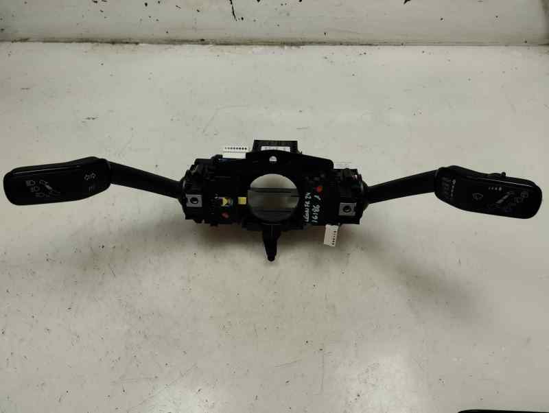 MANDO MULTIFUNCION SEAT LEON 1.0 115CV MT