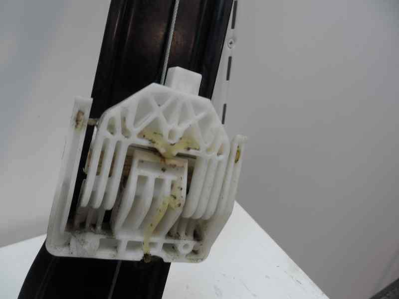 ELEVALUNAS DELANTERO IZQUIERDO BMW SERIE 1 2006 2.0 MT 150CV | 110KW