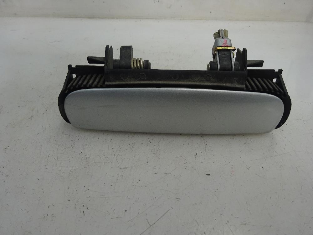 MANETA EXTERIOR TRASERA IZQUIERDA AUDI A3 1.6 MT 102CV