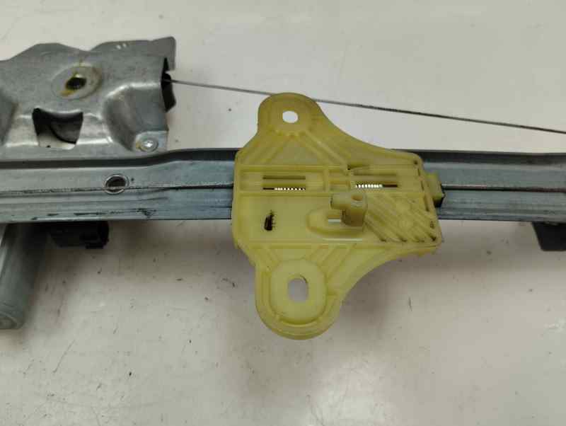 ELEVALUNAS DELANTERO DERECHO RENAULT CLIO 0.9 TSE MT 90CV