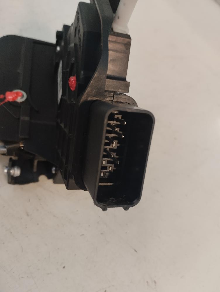 CERRADURA PUERTA TRASERA DERECHA FORD FOCUS 1.6 TDCI MT 109CV