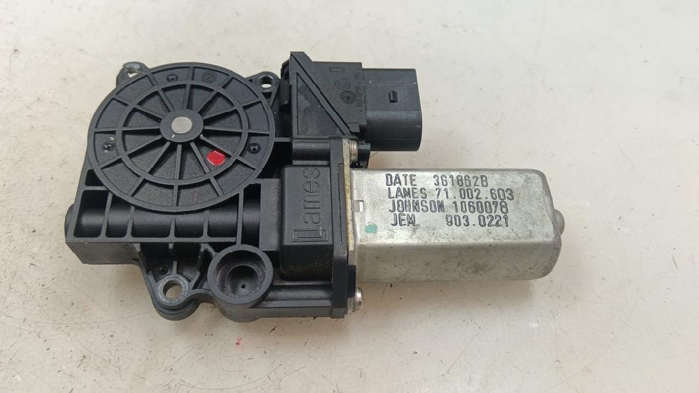MOTOR ELEVALUNAS TRASERO IZQUIERDO BMW SERIE 1 2.0 MT 122CV | 90KW