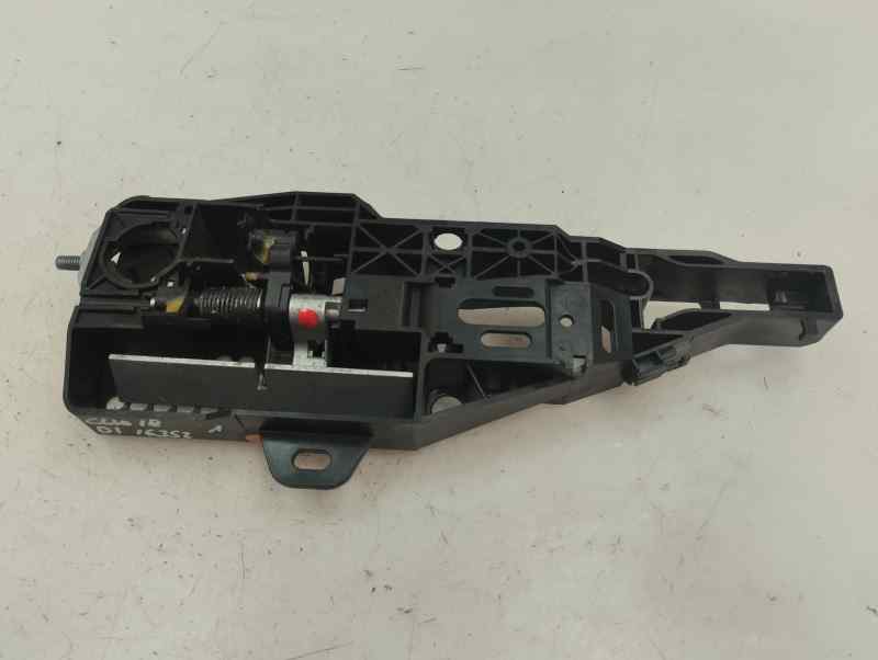 SOPORTE MANETA EXTERIOR DELANTERA IZQUIERDA RENAULT CLIO 0.9 TSE MT 90CV