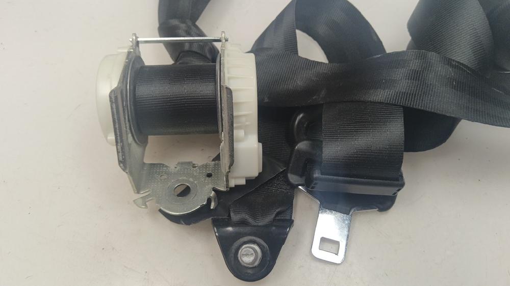 CINTURON SEGURIDAD TRASERO IZQUIERDO CITROEN C4 CACTUS 1.2 MT 110CV | 81KW