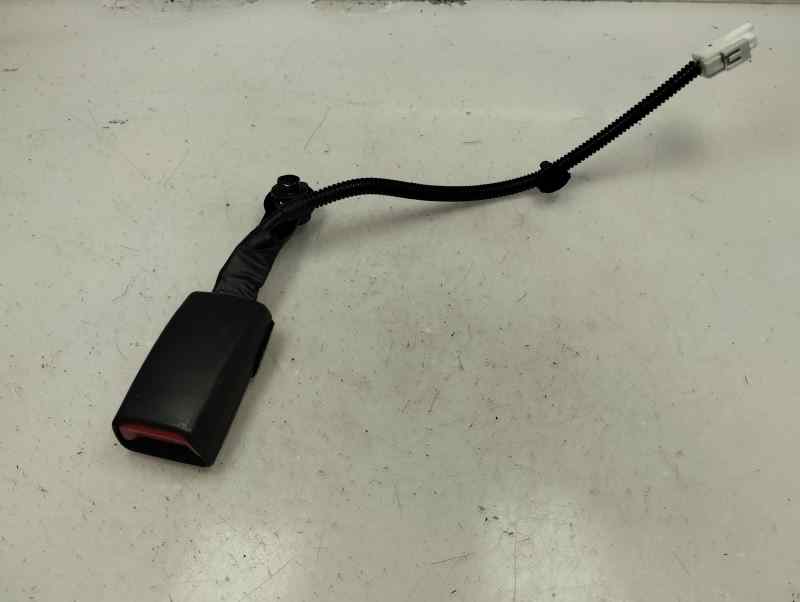 ANCLAJE CINTURON DELANTERO DERECHO HYUNDAI I10 1.0 MT 67CV | 49KW