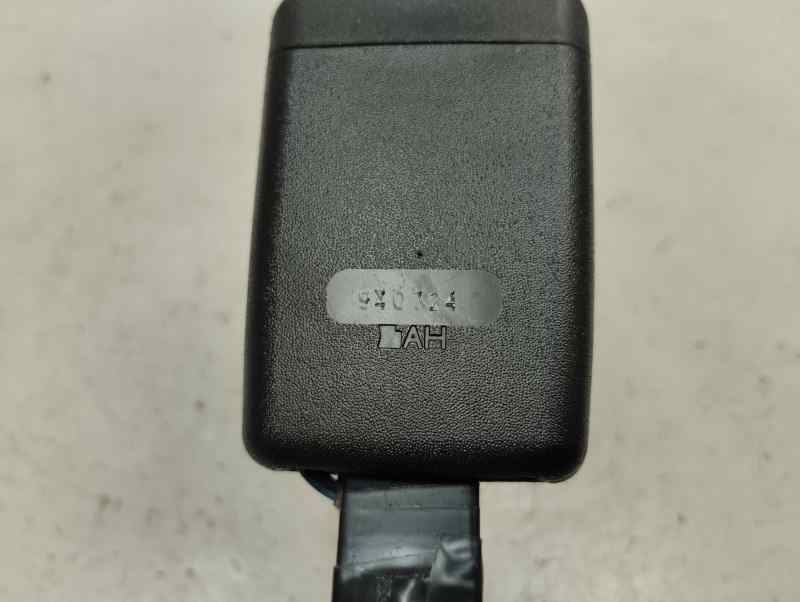 ANCLAJE CINTURON DELANTERO DERECHO TOYOTA VERSO 1.6 MT 112CV