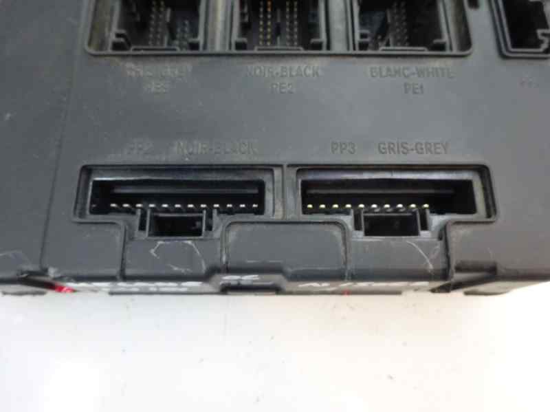 CAJA RELES FUSIBLES RENAULT MEGANE 2006 1.4 MT 98CV | 72KW