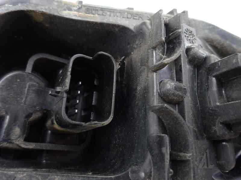 PILOTO TRASERO DERECHO RENAULT CLIO 0.9 MT 90CV | 66KW