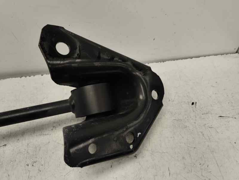 BRAZO SUSPENSION INFERIOR TRASERO DERECHO DACIA DUSTER 1.5 MT 4WD 115CV | 84KW