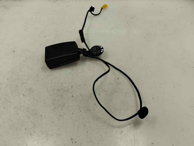 ANCLAJE CINTURON DELANTERO DERECHO RENAULT TWINGO 0.9 AMT 90CV | 66KW