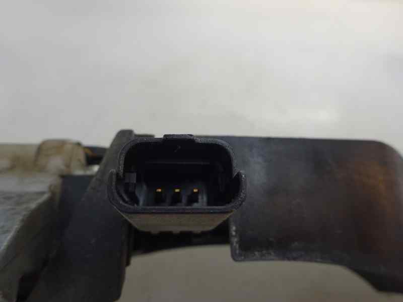 SOPORTE MANETA EXTERIOR DELANTERA IZQUIERDA RENAULT LAGUNA 2.0 DCI MT 131CV