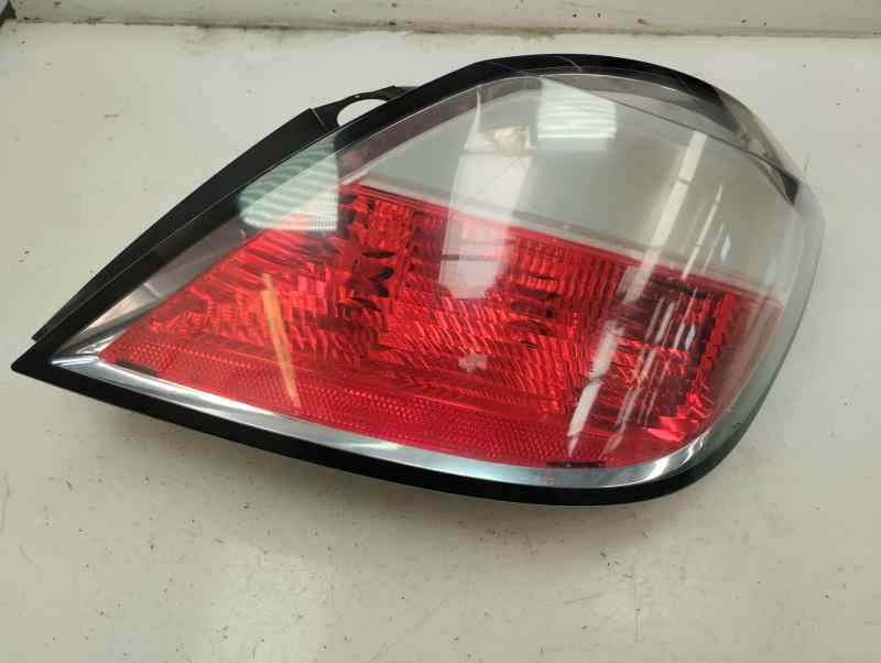 PILOTO TRASERO DERECHO OPEL ASTRA 1.9 CDTI MT 120CV
