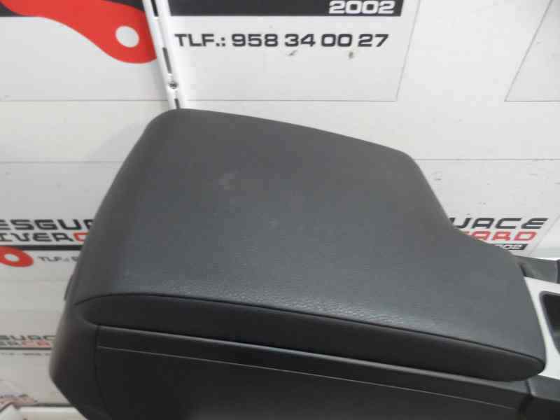 APOYABRAZOS CENTRAL BMW SERIE 3 2.0 318D MT 143CV