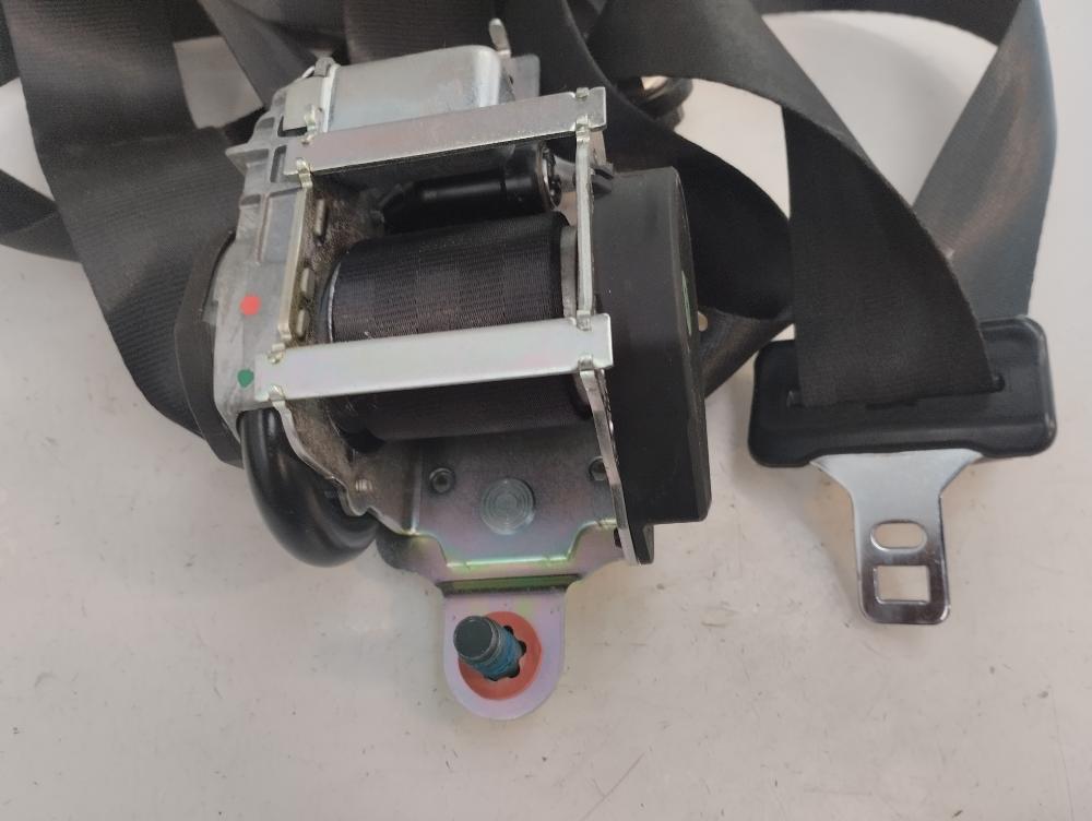 CINTURON SEGURIDAD DELANTERO DERECHO KIA CEED 1.6 MT 113CV | 83KW