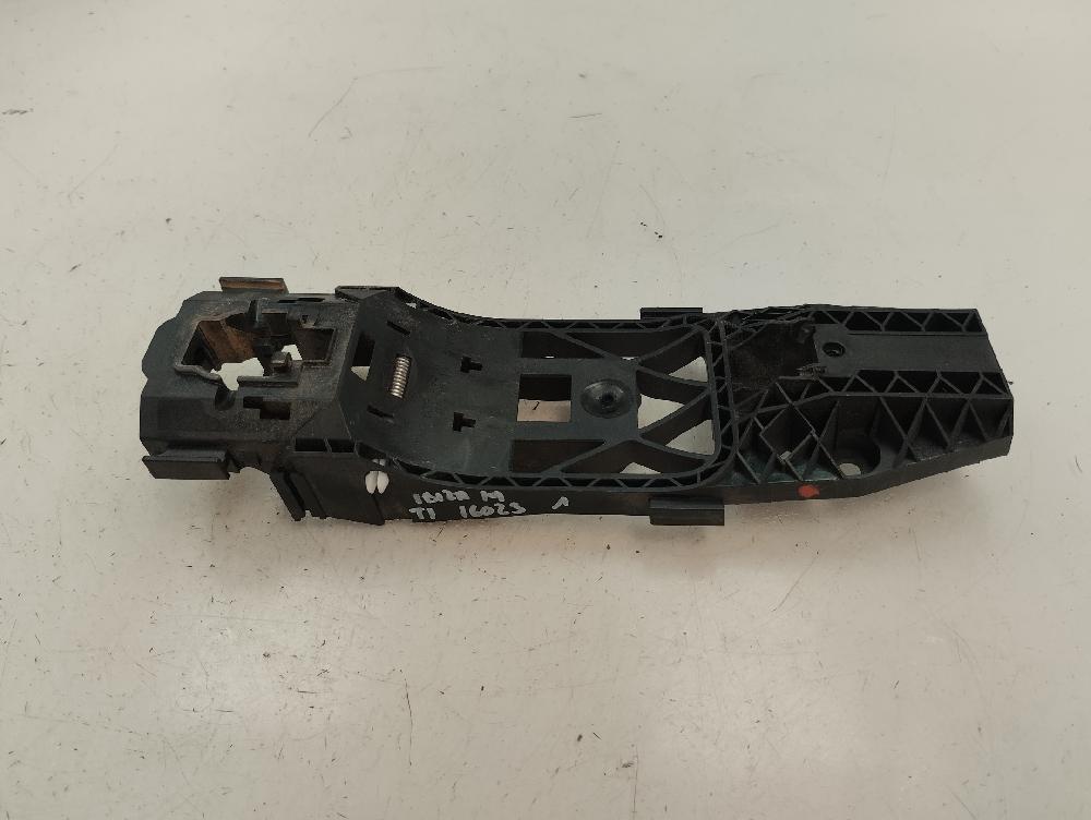 SOPORTE MANETA EXTERIOR PUERTA TRASERA IZQUIERDA SEAT IBIZA 2019 1.0 TSI MT 95CV