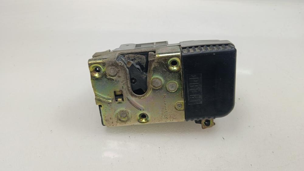 CERRADURA PUERTA DELANTERA DERECHA PEUGEOT 206 1.9 MT 69CV | 51KW
