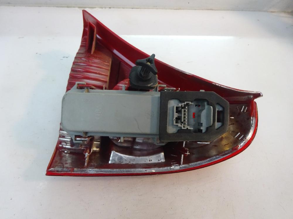 PILOTO TRASERO IZQUIERDO RENAULT CLIO 1.2 MT 58CV | 43KW