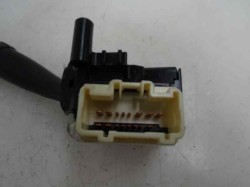 MANDO LUCES TOYOTA AVENSIS 1.8 MT 129CV | 95KW
