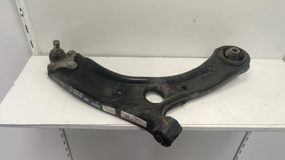 BRAZO SUSPENSION INFERIOR DELANTERO DERECHO HYUNDAI TUCSON 1.6 MT 132CV