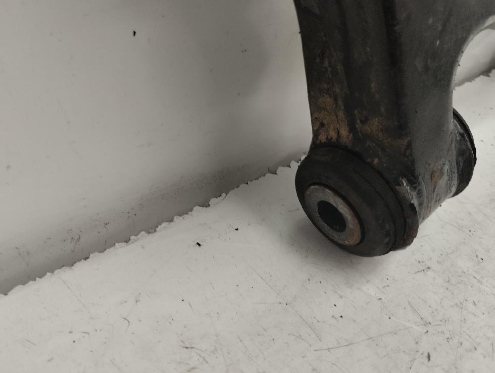 BRAZO SUSPENSION INFERIOR DELANTERO DERECHO FORD CMAX 1.8 MT 115CV