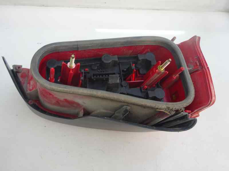 PILOTO TRASERO DERECHO PEUGEOT 106 1.5 D MT 57CV