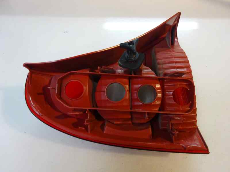 PILOTO TRASERO DERECHO RENAULT CLIO 1.5 MT 65CV | 48KW