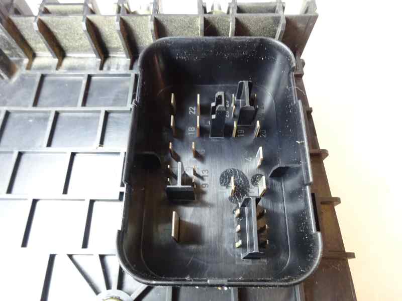 CAJA RELES FUSIBLES AUDI A3 1.9 TDI MT 105CV