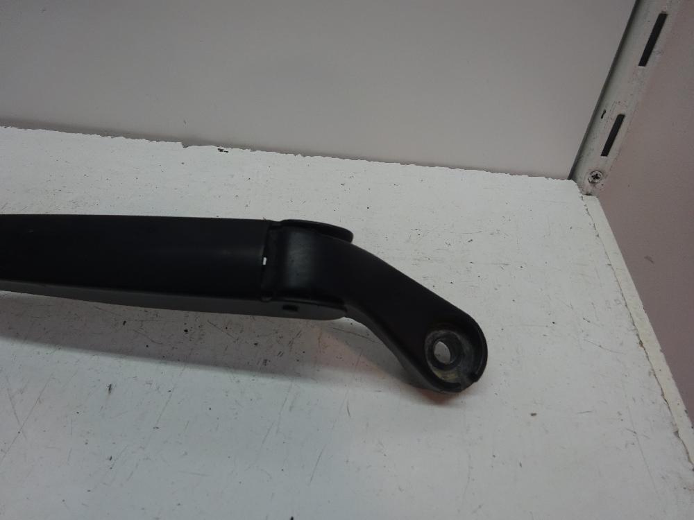 BRAZO LIMPIA DELANTERO DERECHO FORD KA 1.2 MT 69CV | 51KW